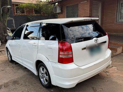 Toyota Wish miniatura 6