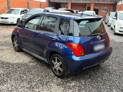 Toyota Ist miniatura 5