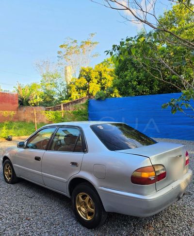 Toyota Corolla miniatura 2
