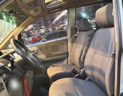 Toyota Voxy miniatura 10