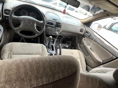 Nissan Sunny miniatura 4