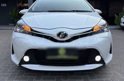 Toyota Vitz thumbnail 1