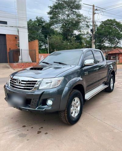 Toyota Hilux 2011