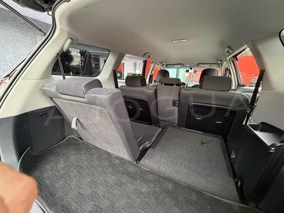 Toyota Wish miniatura 5