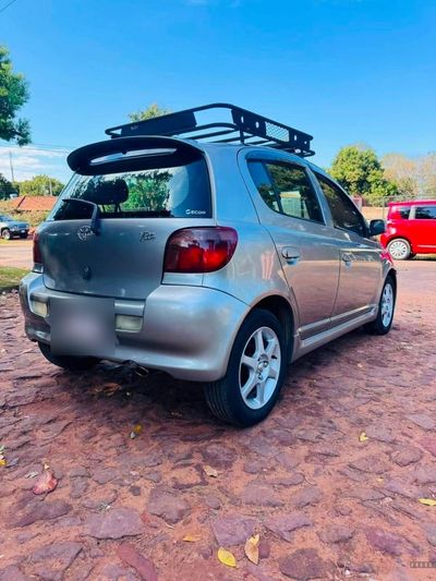 Toyota Vitz miniatura 5