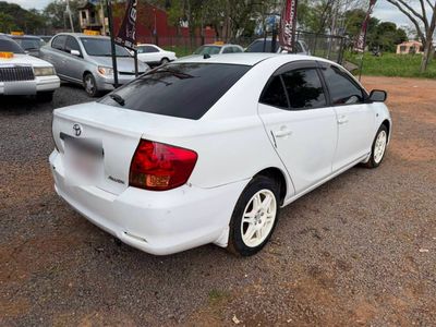 Toyota Allion miniatura 3