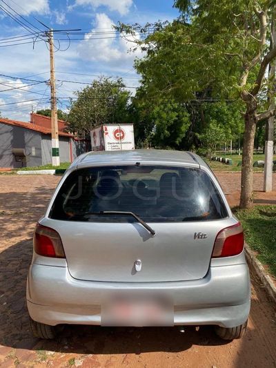 Toyota Vitz miniatura 10