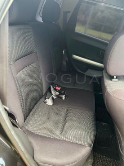 Toyota Ist miniatura 7