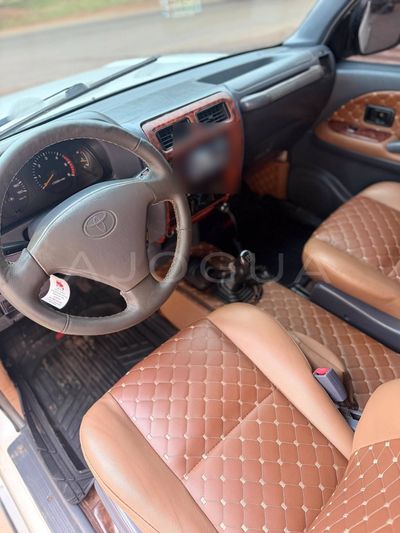 Toyota Land Cruiser Prado miniatura 8