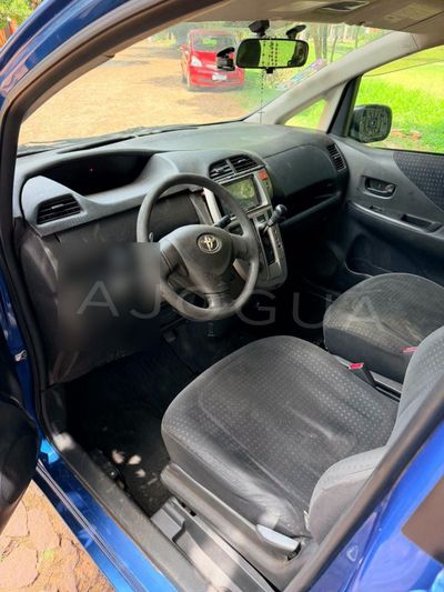 Toyota Ractis miniatura 8