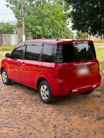 Toyota Sienta miniatura 4