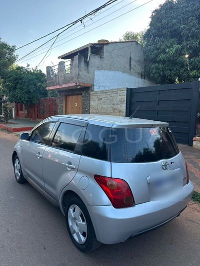 Toyota Ist miniatura 8