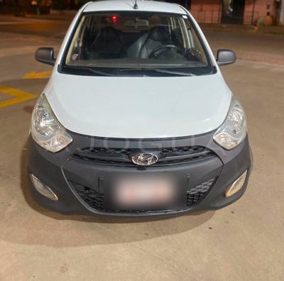 Hyundai i10 thumbnail 1