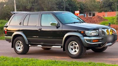 Nissan Terrano miniatura 7