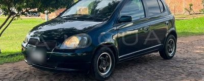 Toyota Vitz thumbnail 1