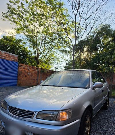 Toyota Corolla miniatura 4