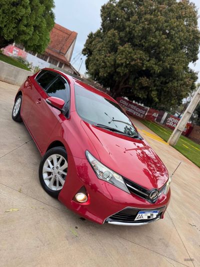 Toyota Auris thumbnail 1