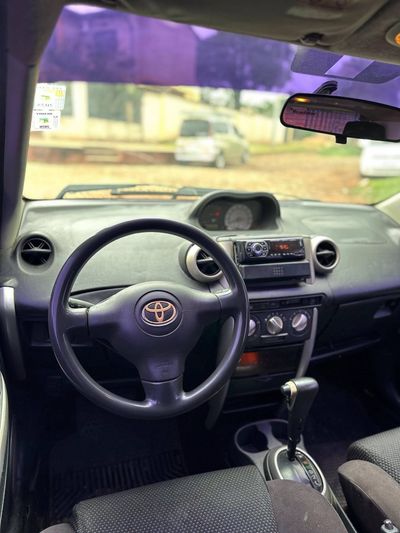 Toyota Ist miniatura 7