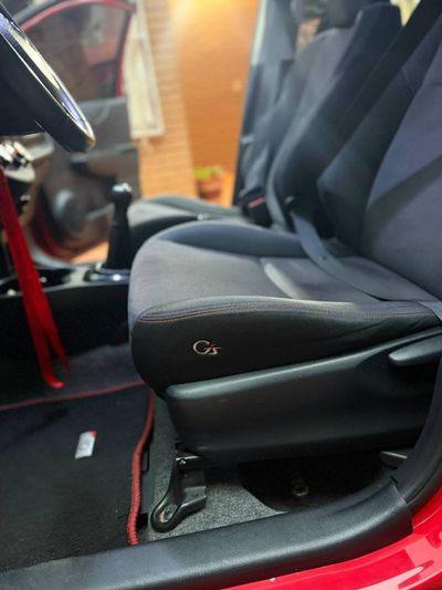 Toyota Vitz miniatura 9