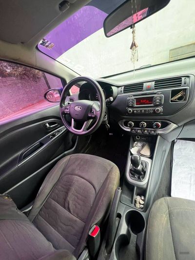 Kia Rio miniatura 8