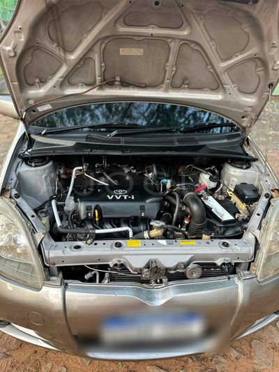 Toyota Vitz miniatura 9