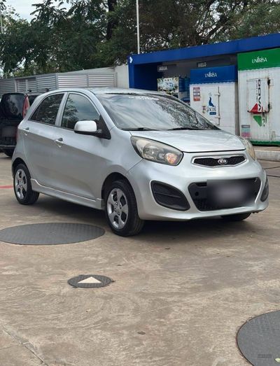 Kia Picanto thumbnail 1