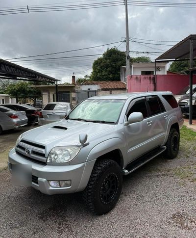 Toyota Hilux Surf miniatura 11