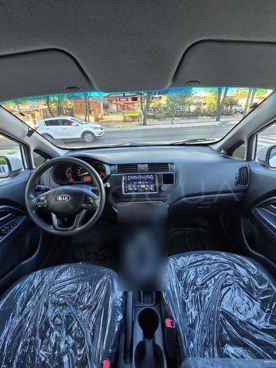 Kia Rio miniatura 8