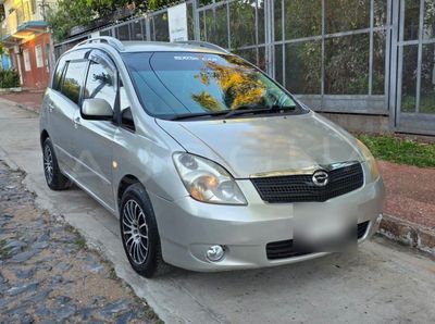 Toyota Corolla Spacio miniatura 3