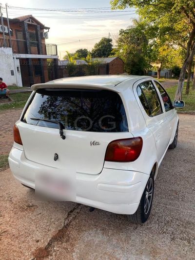 Toyota Vitz miniatura 9