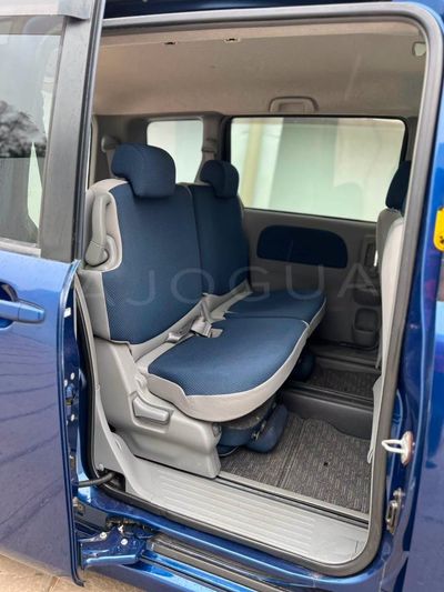 Toyota Sienta miniatura 8