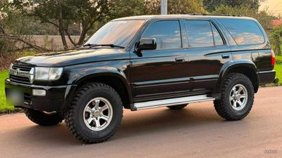 Toyota Hilux Surf miniatura 2