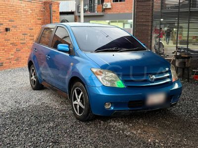 Toyota Ist miniatura 2