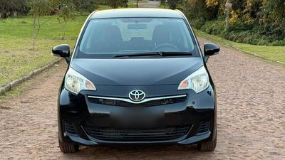 Toyota Ractis miniatura 8