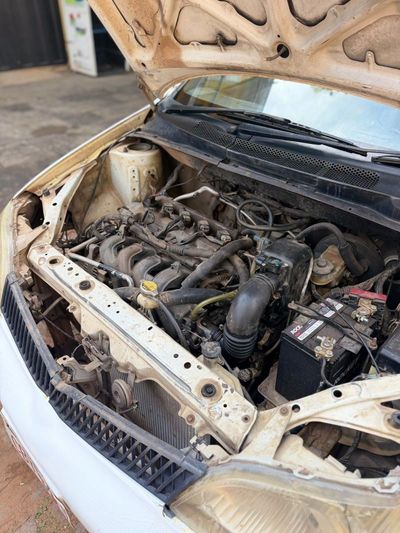 Toyota Platz miniatura 4