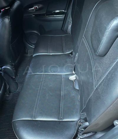 Toyota Ist miniatura 8