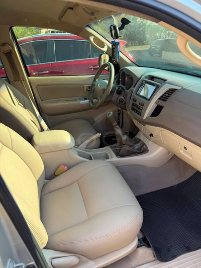 Toyota Fortuner miniatura 7
