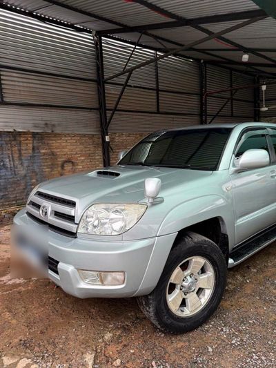 Toyota Hilux Surf miniatura 2