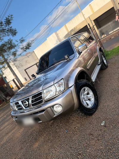 Nissan Patrol miniatura 4