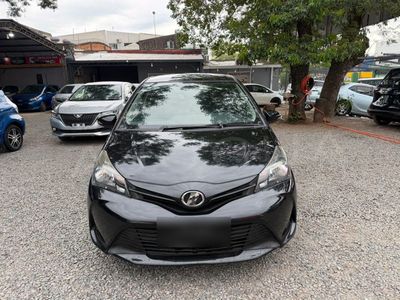 Toyota Vitz thumbnail 1