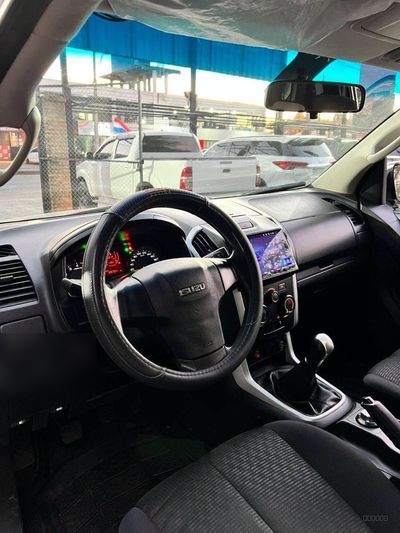 Isuzu D-MAX miniatura 3