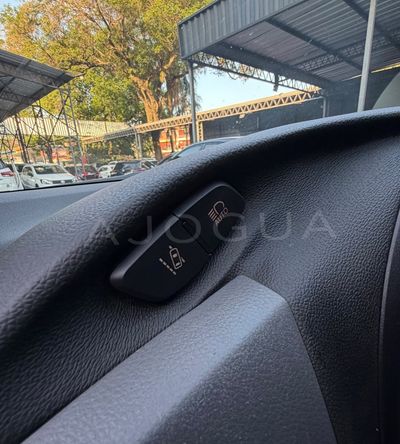 Toyota Vitz miniatura 9