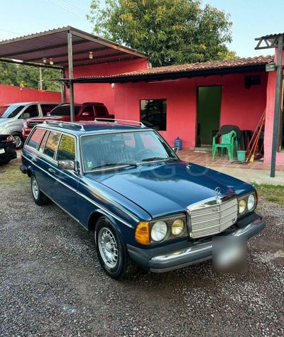 Mercedes-Benz 300 TD miniatura 3