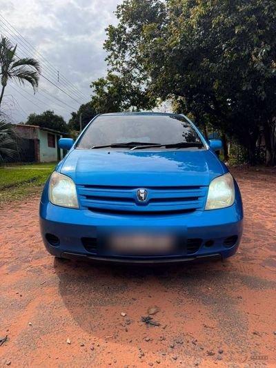 Toyota Ist miniatura 2