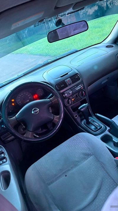 Nissan Sunny miniatura 5