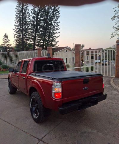 Ford Ranger miniatura 12