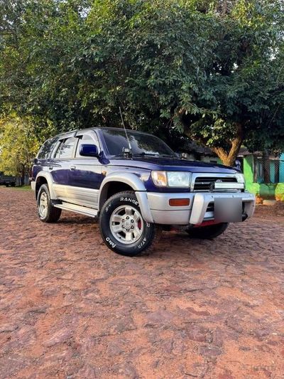 Toyota Hilux miniatura 5