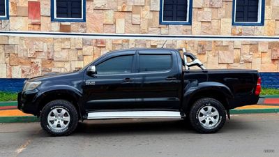 Toyota Hilux miniatura 8