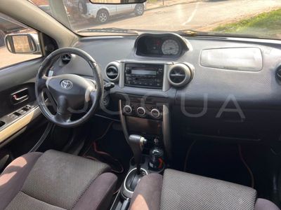 Toyota Ist miniatura 8