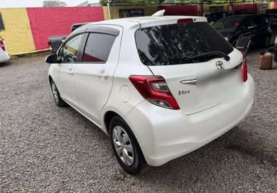 Toyota Vitz miniatura 4